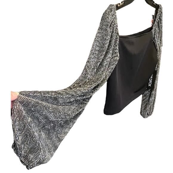 Wildfox Benicia Black Crop Top with Sheer Long Sleeves Size M NWT - Picture 3 of 5